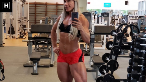 Quad Queen - Leg Workout For Mass | Carla Inhaia