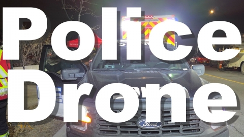 Montréal: SPVM cop UAV operator flying drone at fire 12-20-2025
