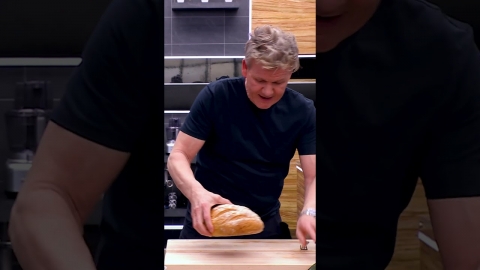 Gordon Ramsay Turns a Full English Breakfast into a Sandwich ?!?