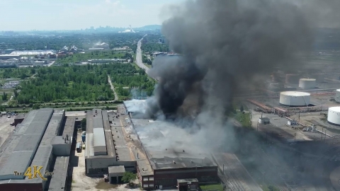 Montréal: Aerial footage of 10-15 causing environmental concerns...