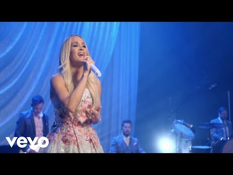 Carrie Underwood - Because He Lives (Live)