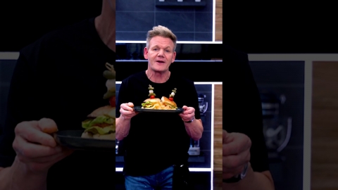 A delicious lobster roll….with a #gordonramsay twist !!