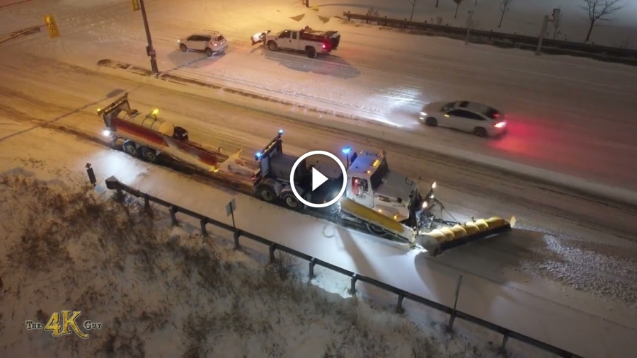 Vaughan Large towplow gets stuck in snow during heavy snowfall 2222023
